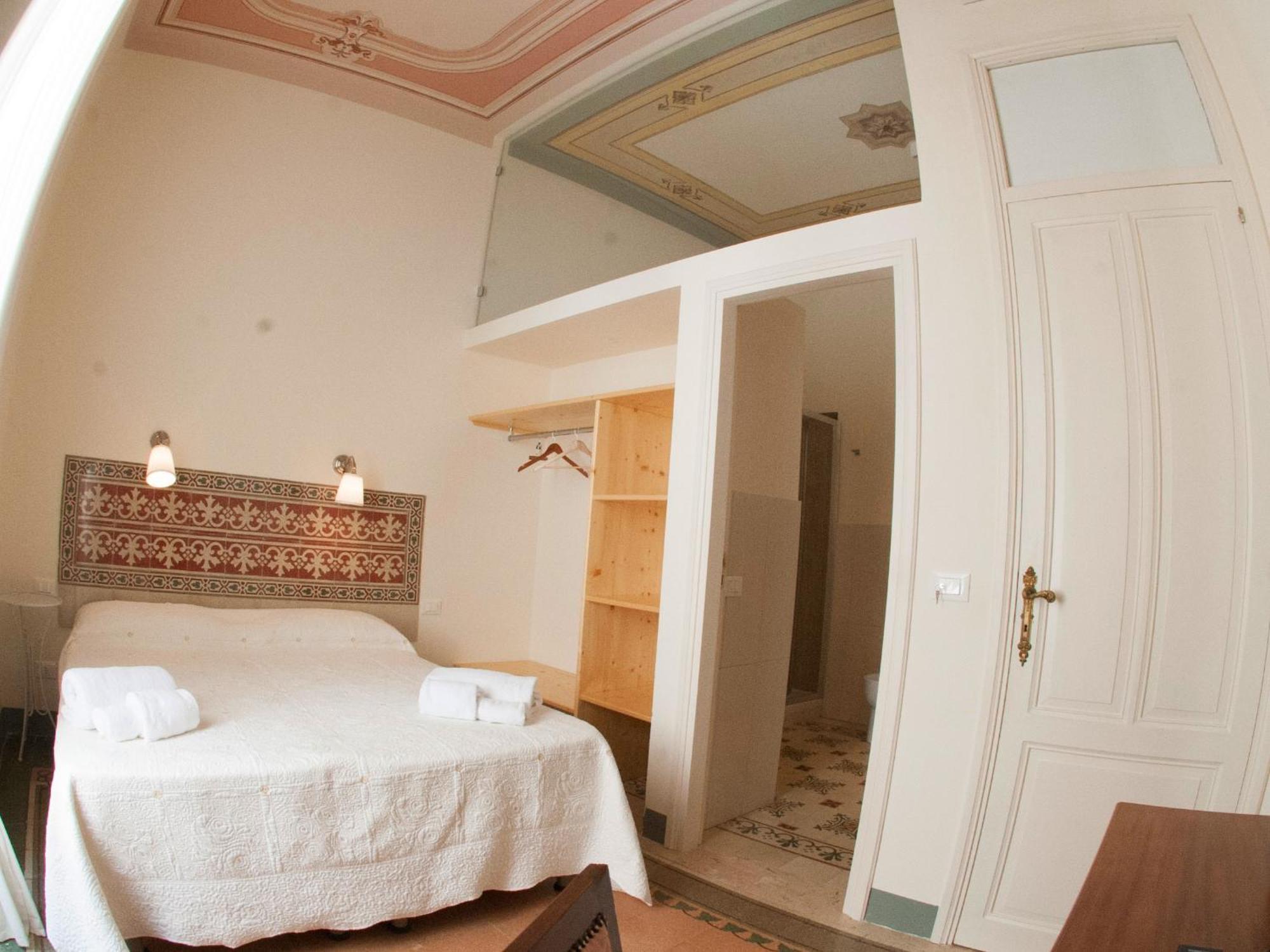 Boutique Rooms And Breakfast Granveliero Trapani Kültér fotó