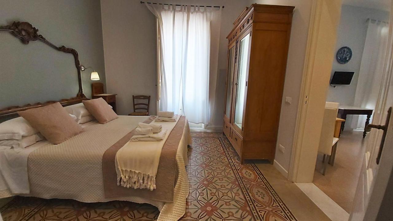 Boutique Rooms And Breakfast Granveliero Trapani Kültér fotó